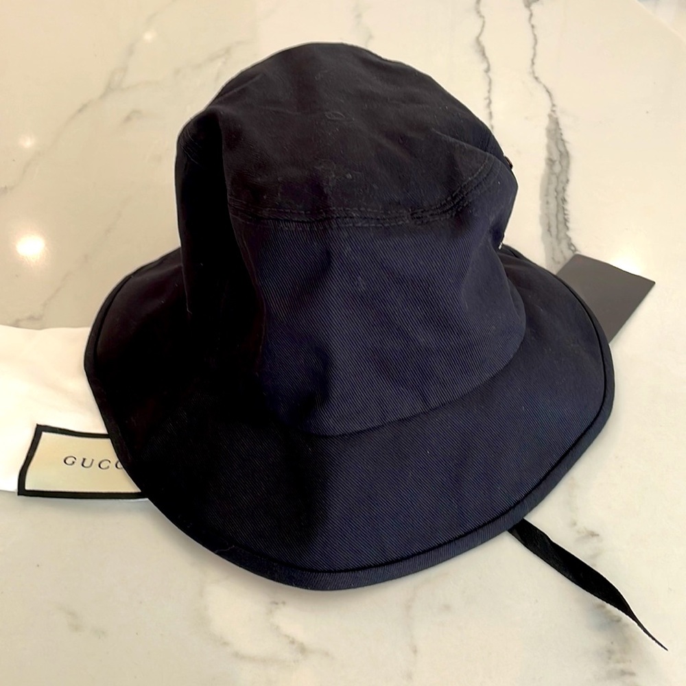 Gucci Logo Bucket Hat - Picture 4 of 9